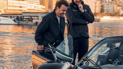 Alonso mengakuisisi Pagani Zonda yang unik di tengah musim F1 yang buruk.
