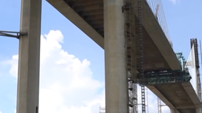 El puente atirantado más alto de Vietnam, situado en la ruta Ben Luc - Long Thanh, está a punto de ser terminado.