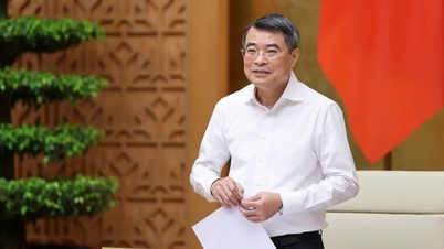 Perdana Menteri mengarahkan agar langkah-langkah diambil untuk meringankan beban rakyat, dan harga perkhidmatan penjagaan kesihatan dan pendidikan hendaklah dikekalkan stabil buat masa ini.
