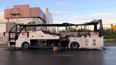 Un drone ha colpito un autobus a Donetsk, uccidendo 7 persone.