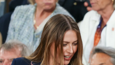 Maria Sharapova et David Beckham ont fait sensation dans les tribunes de Roland-Garros 2026 avec leurs nouveaux looks.