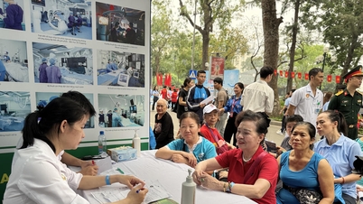 Mehr Maßnahmen zur Unterstützung der medizinischen Untersuchung und Behandlung der Einwohner von Hanoi.