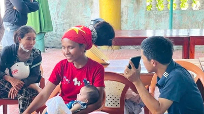 Quang Tri: Støtte gitt til en mor og hennes to barn som gikk «tvers over Vietnam» i den stekende varmen for å komme hjem.