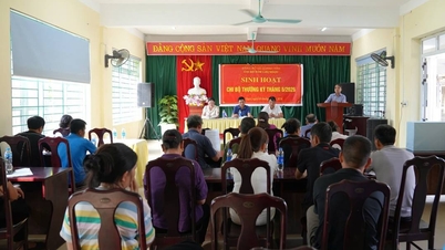 ທ່ານຫົວໜ້າພະແນກສາທາລະນະສຸກໄດ້ເຂົ້າຮ່ວມກອງປະຊຸມຢູ່ສາຂາພັກບ້ານ ລືວຫງອກ, ຕາແສງກວາງຮັ່ນ.