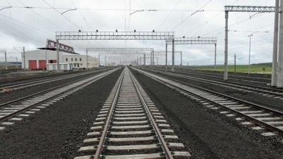 Železniční trať Baku-Tbilisi-Kars rozšiřuje svou kapacitu a mění centrální koridor ve strategickou spojovací osu mezi Asií a Evropou.