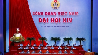 Pagi ini (4 Juni), sesi khidmat Kongres ke-14 Serikat Buruh Vietnam berlangsung.