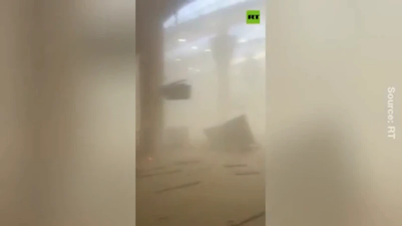 Sledujte, jak rakety Patriot zpustošily mezinárodní letiště patřící americkému spojenci.