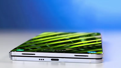 Представлено Galaxy Z Fold 8 Ultra: Швидша зарядка, більший акумулятор, але все ще ультратонкий.