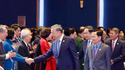 Eröffnungszeremonie des 14. Kongresses der vietnamesischen Gewerkschaften