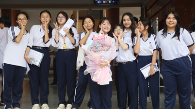 Ujian masuk kelas 10 di An Giang berlangsung dengan aman, serius, dan sesuai dengan peraturan.