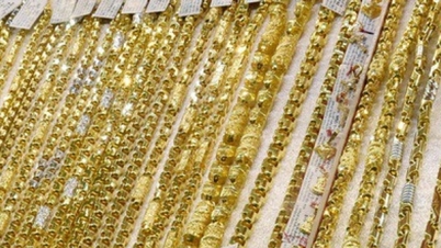 Aggiornamento delle 08:30 del 4 giugno 2026: i prezzi dell'oro sono diminuiti uniformemente di quasi 0,5 milioni di VND per tael.