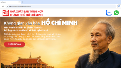 Rak buku "Kejayaan Ho Chi Minh" dan ruang budaya Ho Chi Minh di platform digital.