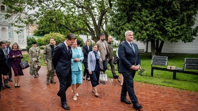 Repræsentanter fra alle 32 NATO-allierede lande besøger Ukraine efter en advarsel fra Rusland.