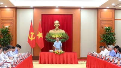 At opbygge et stærkt, velstående, demokratisk, retfærdigt, civiliseret og lykkeligt Vietnam.