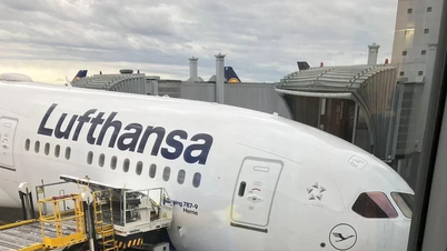 Saksa: Lufthansan Boeing 787 -kone syöksyi maahan, useita loukkaantui.