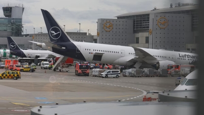 En Lufthansa Boeing 787 fik et landingsstelsfejl i lufthavnen, hvilket resulterede i flere sårede personer.