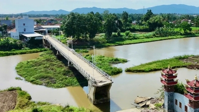 Seis meses después de las históricas inundaciones, muchos puentes y carreteras en la provincia oriental de Dak Lak siguen sin repararse.