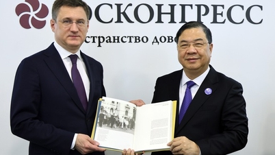Den permanente vicepremierminister Pham Gia Tuc afholdt et arbejdsmøde med den russiske vicepremierminister Alexander Novak.