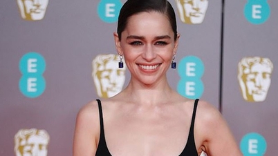 Emilia Clarke, la « Mère des Dragons », et ses 15 années de cavale pour échapper à la « peine de mort ».