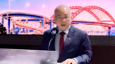 A cidade de Hai Phong está promovendo investimentos e assinando diversos memorandos de entendimento para cooperação estratégica com o Grupo LG.
