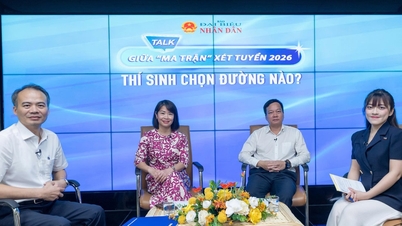A talkshow a következő kérdéssel kezdődik: „A 2026-os egyetemi felvételi „labirintusában” melyik utat választják a jelöltek?”