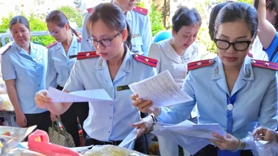 Ho Chi Minh City: Ravintopalveluyritysten tarkastus.
