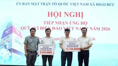 Hoai Duc kommune indsamlede over 645 millioner VND til støtte for fonden "For Vietnams have og øer".