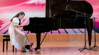 Cô bé 13 tuổi giành vé dự piano quốc tế Piara 2026