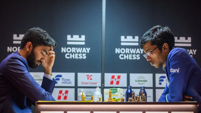 Det 20-årige vidunderbarn besejrede Carlsen og skakkongen Gukesh på bare to dage.