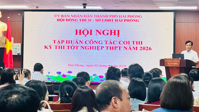 Hai Phong järjestää koulutusta vuoden 2026 lukion päättökokeen valvojille.