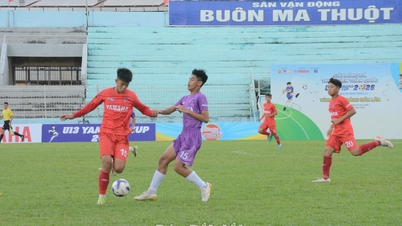 Kejohanan Bola Sepak Remaja Kebangsaan Piala Yamaha 2026: Pasukan Dak Lak B13 membuat penampilan sulung yang mengagumkan.