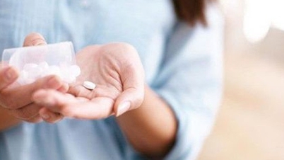 Brug af medicin til belægning af maveslimhinden hos personer med gastroøsofageal reflukssygdom.