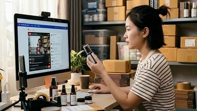 Đề xuất tài xế công nghệ, bán hàng online đóng BHXH: Mở rộng an sinh nhưng còn nhiều băn khoăn