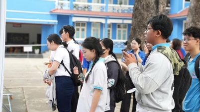 Universitas Nasional Kota Ho Chi Minh mengumumkan hasil putaran kedua tes bakat.