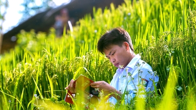 Từ phụ hồ đến phòng thi: kỳ thi cuộc đời của Cứ A Dà