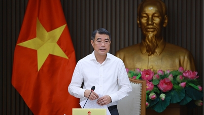 Pääministeri Le Minh Hung ottaa uusia vastuita.