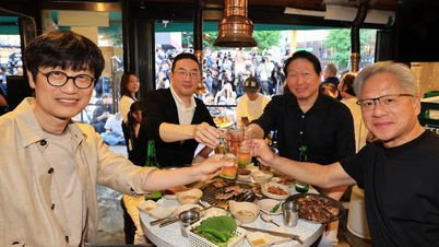 CEO Nvidia membuat sensasi: Makan malam dan minum bersama para taipan teknologi Korea Selatan di jalan pejalan kaki.