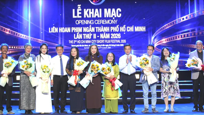 ការជួបជុំដ៏អស្ចារ្យមួយសម្រាប់អ្នកផលិតភាពយន្តវ័យក្មេង។