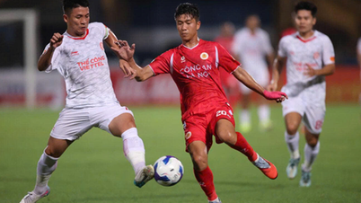Derby thủ đô chia tay HLV Popov