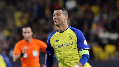 'Luật sư' Ronaldo trước phiên tòa World Cup
