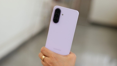 Galaxy A27 secara tak terduga terungkap dalam berbagai pilihan warna baru.