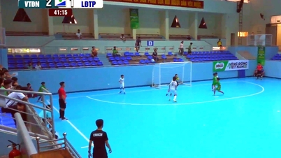 Dong Nai Truong Tuoi Akademisi ve Van Tam Dong Nai, Ulusal Çocuk Futbol Turnuvası'nın final turuna yükselmeyi garantiledi.