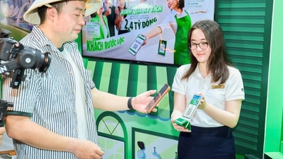 Vietcombank đồng hành phát triển tài chính số toàn diện đến cộng đồng