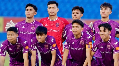 Becamex Ho Chi Minh City FC telah diturunkan daripada Liga-V selepas 22 tahun.