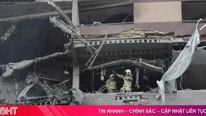 Israel melancarkan serangan udara terhadap target-target di Iran, dengan beberapa ledakan besar mengguncang Teheran.