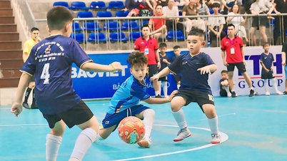 Dong Hieun ja An Chaun lastenjoukkueet voittivat rangaistuspotkukilpailun; Thanh Vinh ja Quy Hop voittivat niukasti.