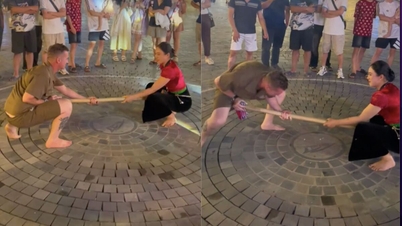 Un hombre occidental de 80 kg pierde contra una mujer vietnamita de 50 kg en una dramática competición de empuje de palos.