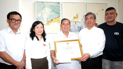 Phó Bí thư Thành ủy TPHCM Nguyễn Phước Lộc thăm, chúc thọ người cao tuổi