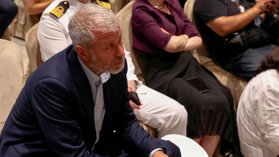 Az orosz milliárdos Abramovics Ukrajnába utazik, hogy üzenetet adjon át.