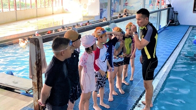 ฉันเลือกอาชีพครูสอนว่ายน้ำเพราะรักในอาชีพนี้
